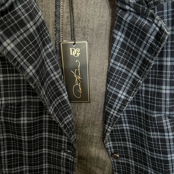 Two button jacket..New - Picture 3 of 3